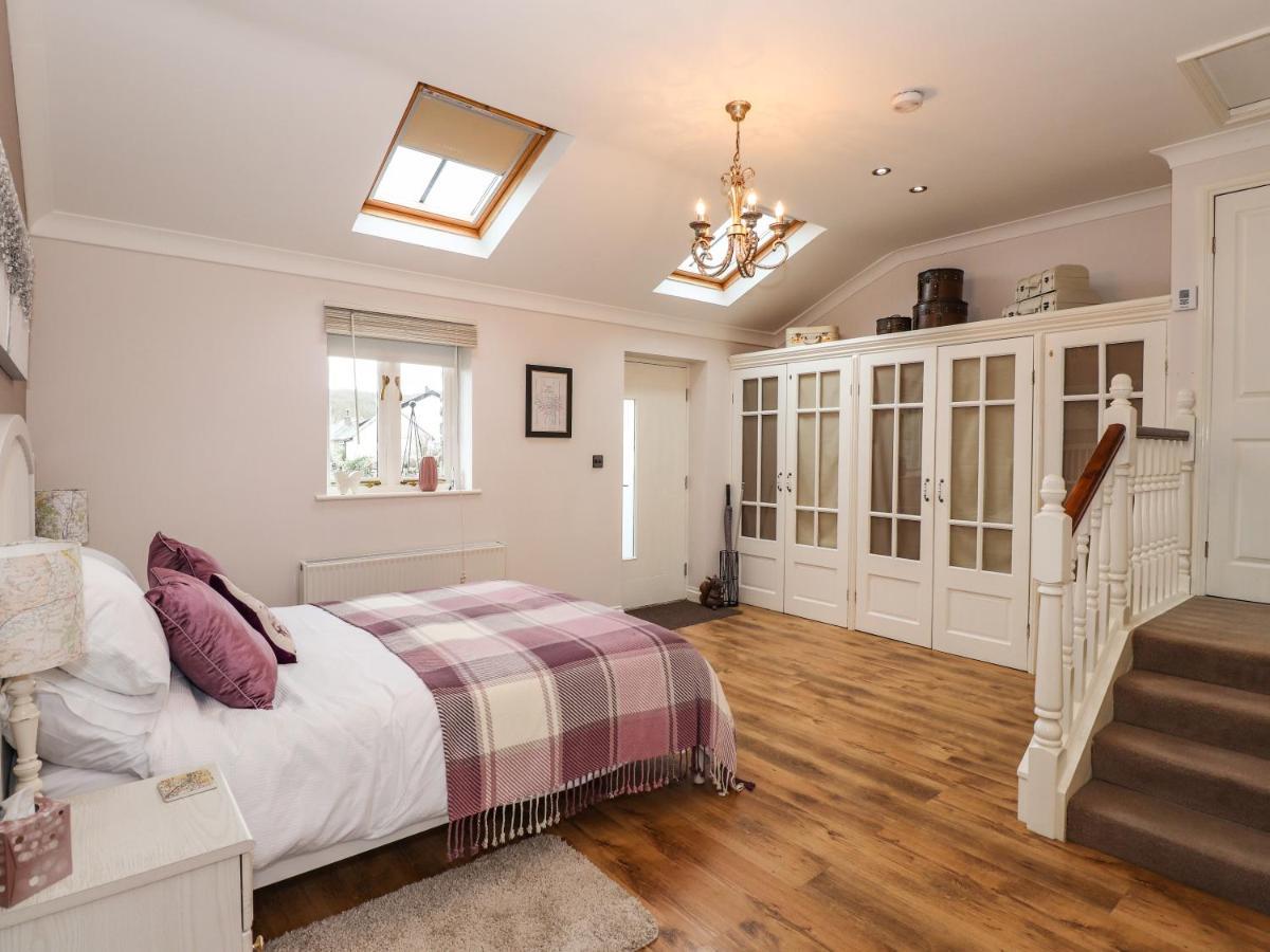 The Garden Suite At Fiddler Hall Barn Ulverston Kültér fotó