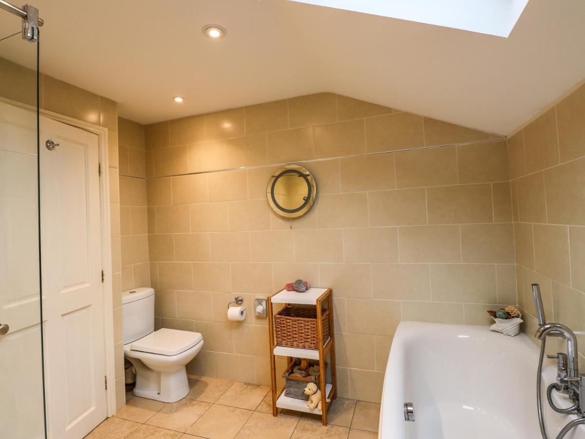 The Garden Suite At Fiddler Hall Barn Ulverston Kültér fotó